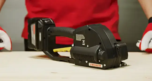 Battery Operated  /  Friction Weld Plastic Strapping Tools